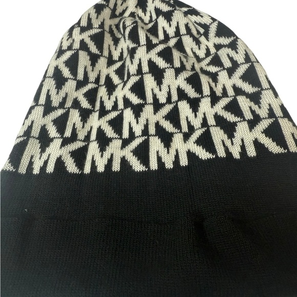 MICHAEL Michael Kors Black and White Knit Beanie - Picture 2 of 4